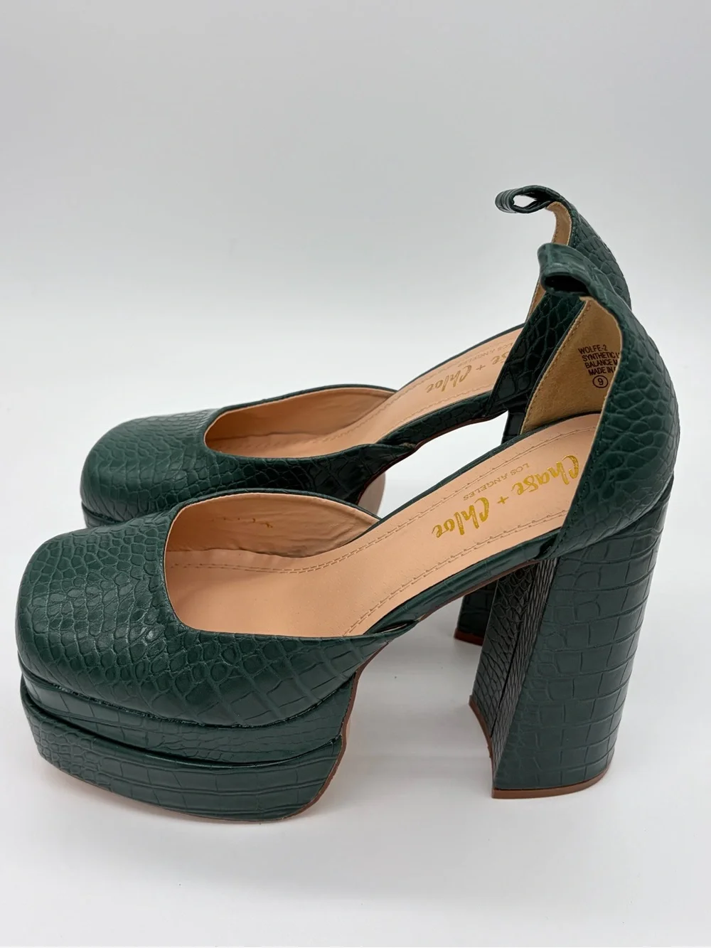 Chase + Chloe Emerald Green Croc-Embossed Platform Pumps New without Box